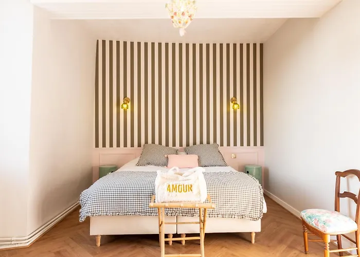 Maison De L'apothicaire * Montaigu-Vendee