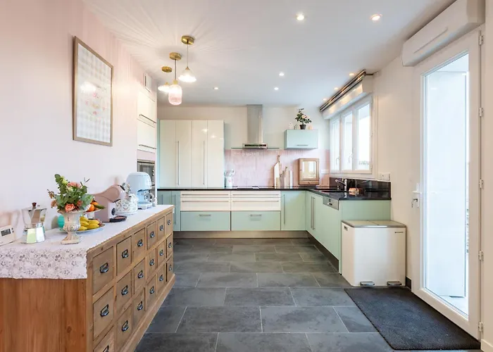 Maison De L'apothicaire * Montaigu-Vendee